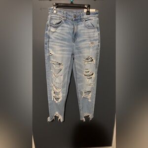 AE MOM JEANS